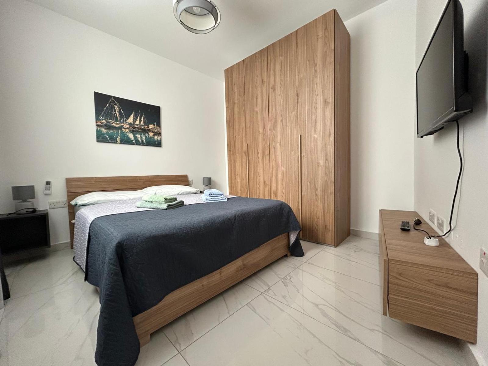 Exceptional 3-Bedroom Apartment, Sliema - Tigne Point! Exterior foto